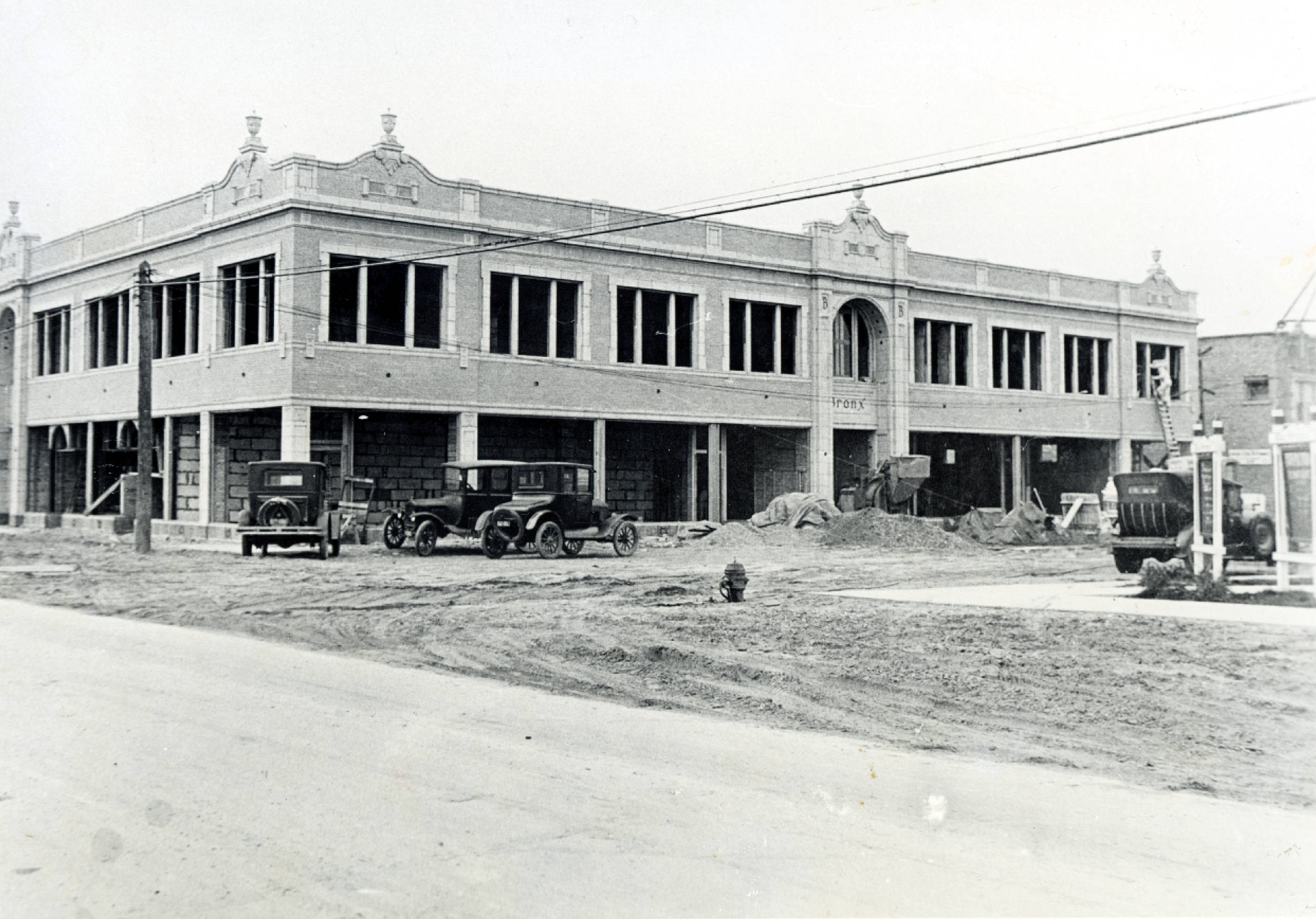 Black-and-white photograph of the Bronx Building in Niles Center, Illinois in 1926, while under construction. Black-and-white photograph of the Bronx Building in Niles Center, Illinois in 1926, while under construction.